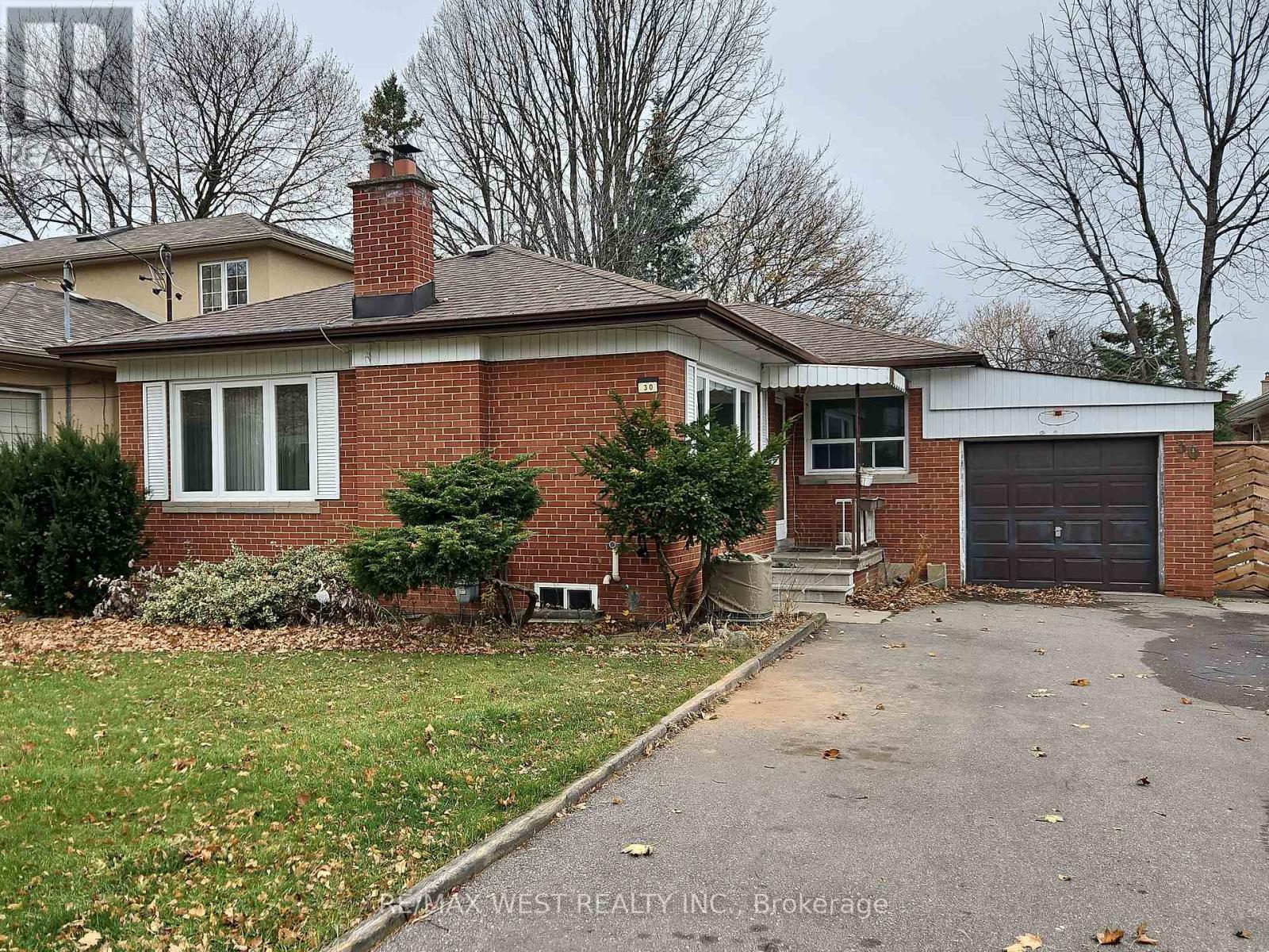 30 GOLFWOOD HEIGHTS, Toronto, Ontario