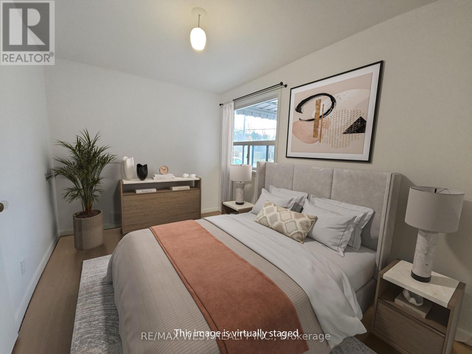 30 Golfwood Heights, Toronto, Ontario  M9P 3M1 - Photo 14 - W12581528