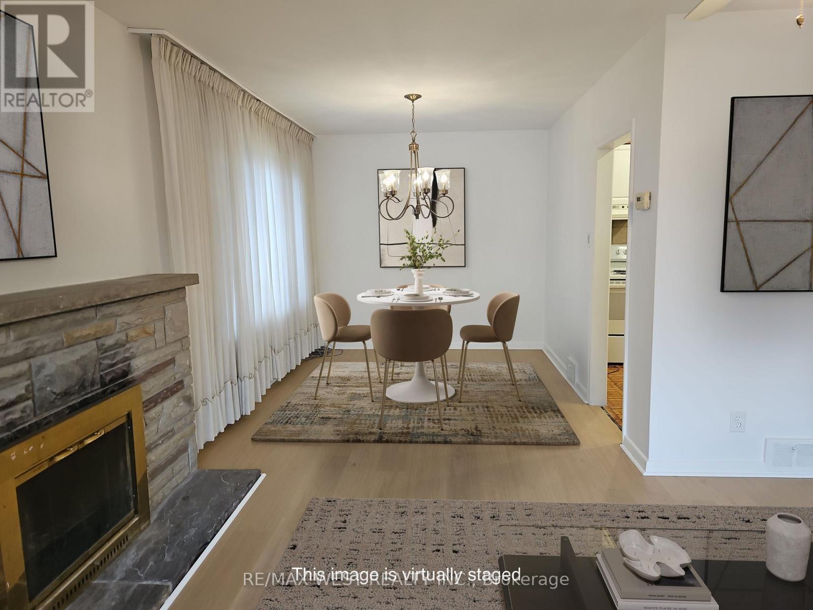 30 Golfwood Heights, Toronto, Ontario  M9P 3M1 - Photo 5 - W12581528