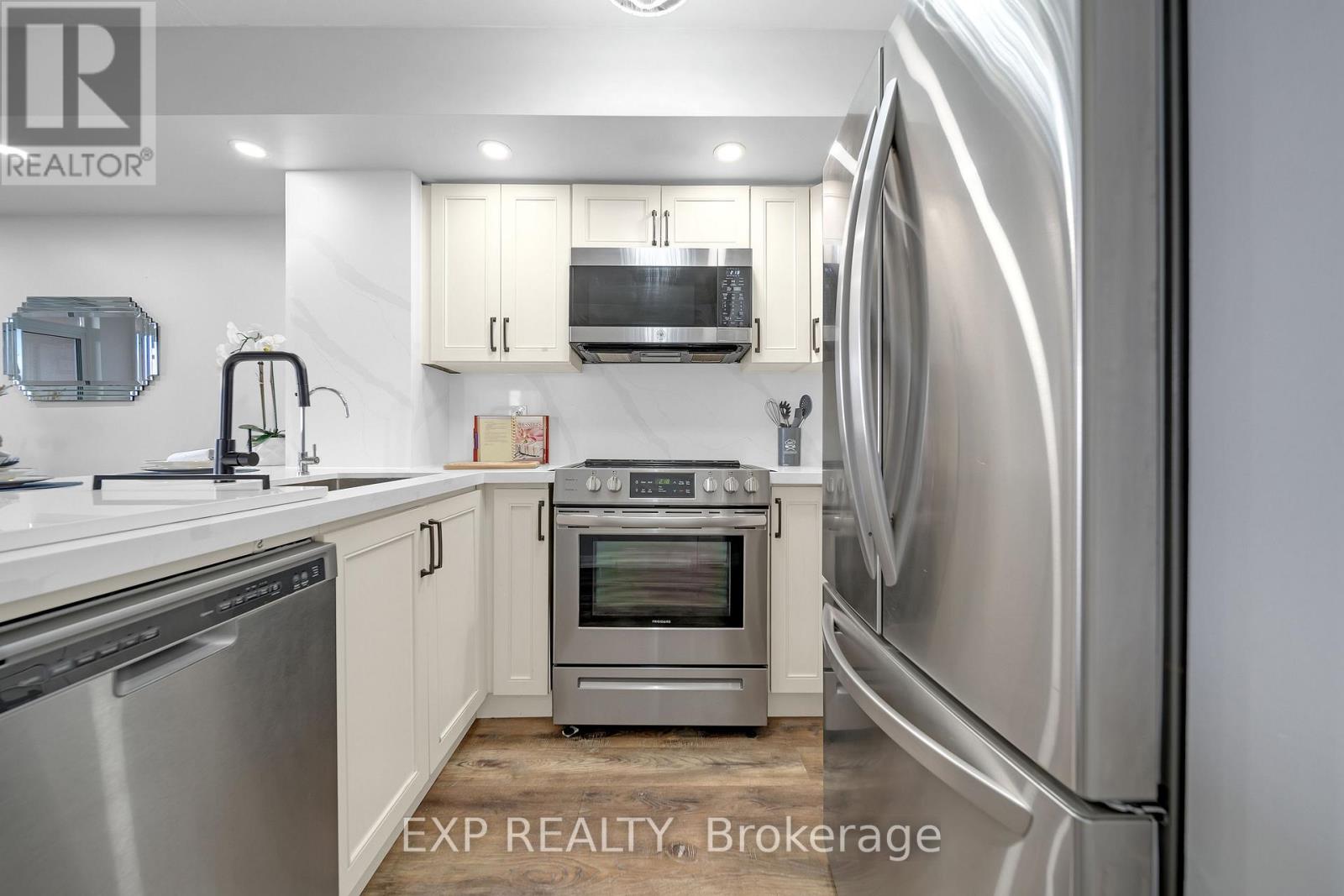 1009 - 220 Forum Drive, Mississauga, Ontario  L4Z 4K1 - Photo 16 - W12581544