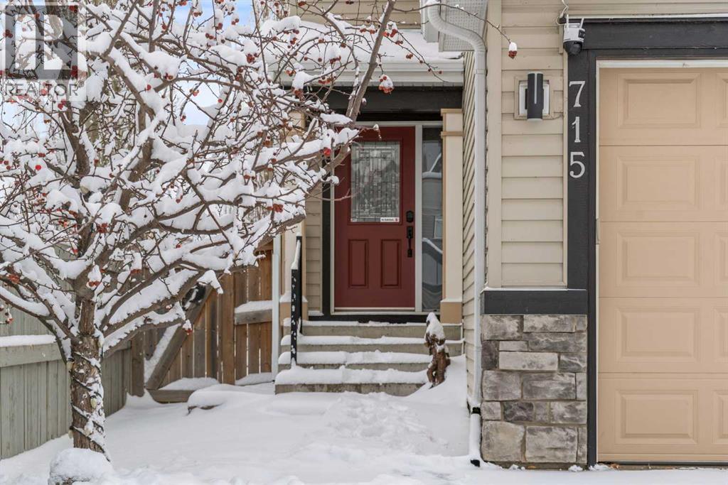 715 Copperpond Circle Se, Calgary, Alberta  T2Z 0R5 - Photo 40 - A2270187