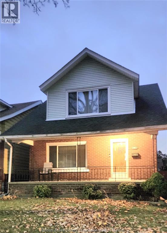 1385 HALL, Windsor, Ontario