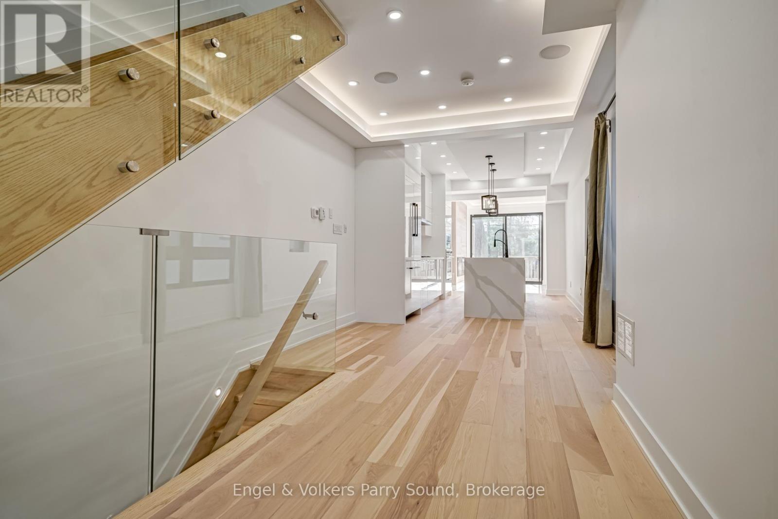 230 Willow Avenue, Toronto, Ontario  M4E 3K7 - Photo 11 - E12581792