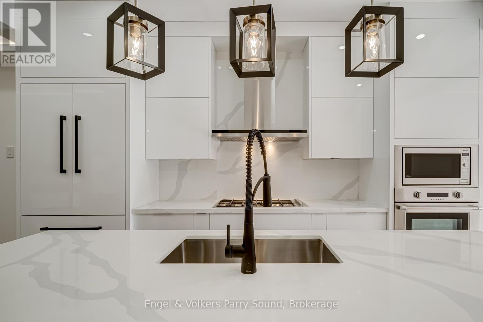 230 Willow Avenue, Toronto, Ontario  M4E 3K7 - Photo 16 - E12581792