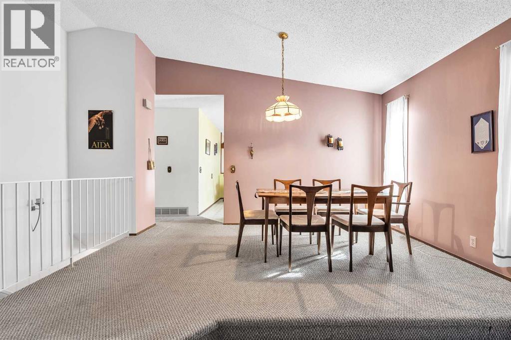 183 Cedardale Place Sw, Calgary, Alberta  T2W 5G1 - Photo 11 - A2261496
