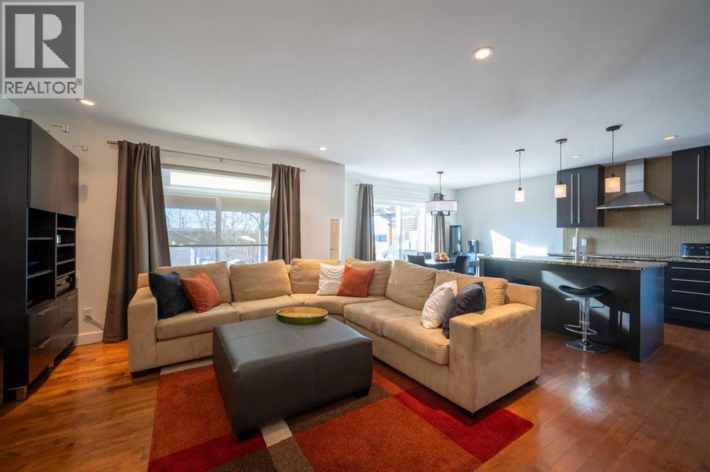 82 Chapalina Close Se, Calgary, Alberta  t2x 3w4 - Photo 10 - A2271159