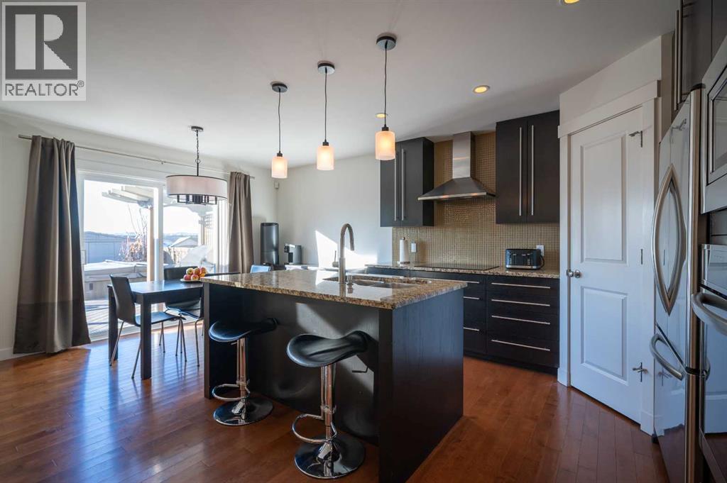 82 Chapalina Close Se, Calgary, Alberta  t2x 3w4 - Photo 3 - A2271159