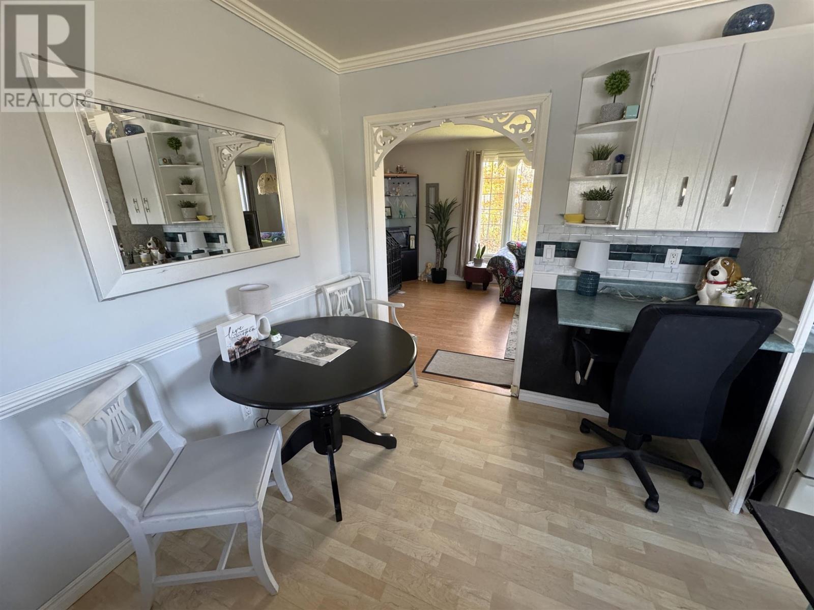 9 Axmith Ave, Elliot Lake, Ontario  P5A 1B5 - Photo 5 - SM253359