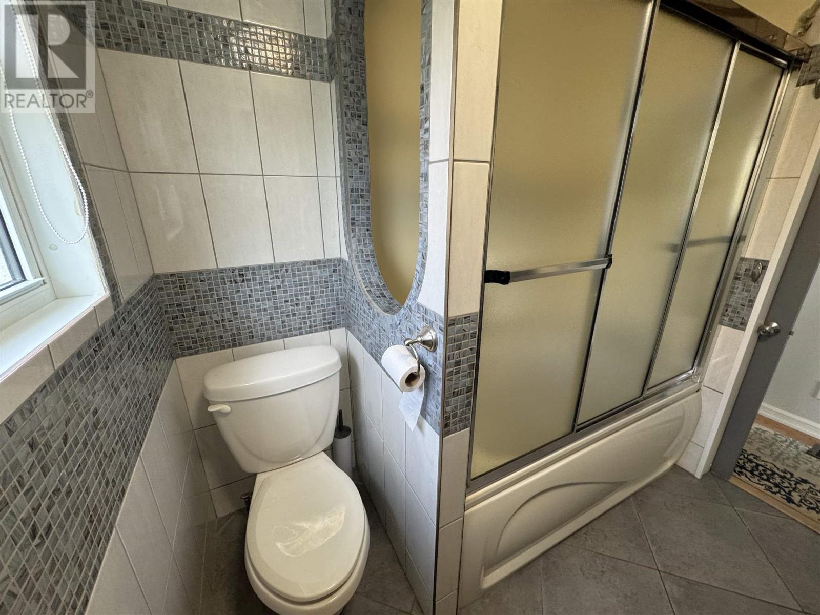 9 Axmith Ave, Elliot Lake, Ontario  P5A 1B5 - Photo 9 - SM253359