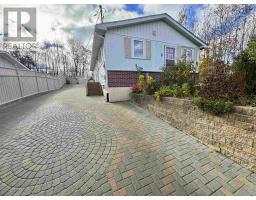 9 Axmith AVE, Elliot Lake, Ontario