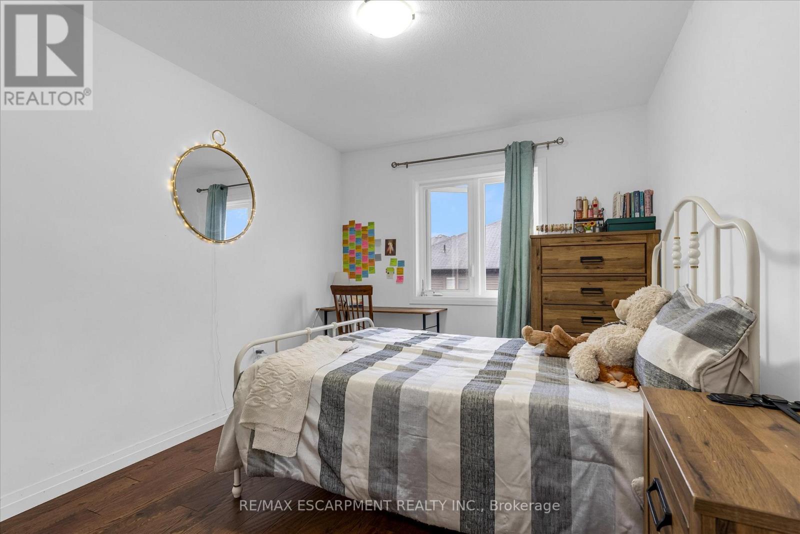 55 Greenwich Avenue, Hamilton, Ontario  L8J 0L6 - Photo 12 - X12581456