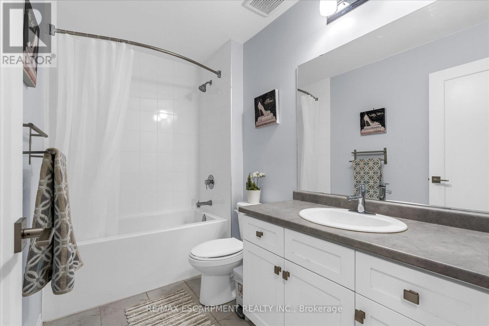 55 Greenwich Avenue, Hamilton, Ontario  L8J 0L6 - Photo 16 - X12581456