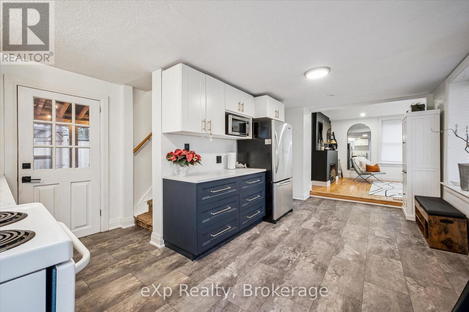 20 Bergey Street, Cambridge, Ontario N3C 1P6 - Photo 9 - X12581710