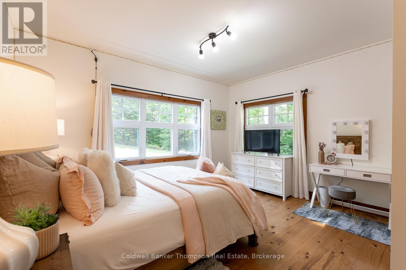 15 Forest Hill Lane, Huntsville, Ontario  P1H 2N5 - Photo 24 - X12581778