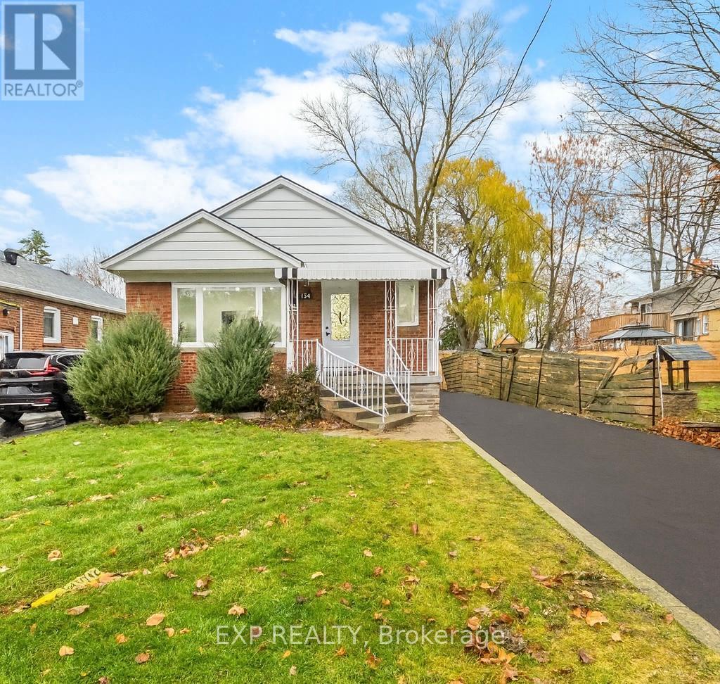 134 GLENSHEPHARD DRIVE, Toronto, Ontario