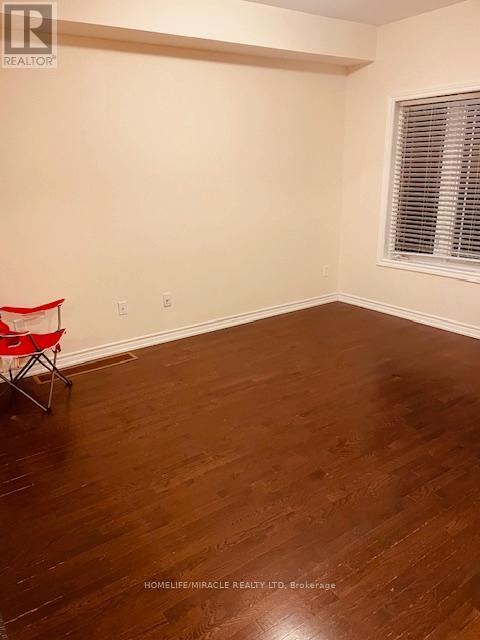 71 Batteaux Street, Barrie (Ardagh), Ontario  L4M 0K6 - Photo 4 - S12449042