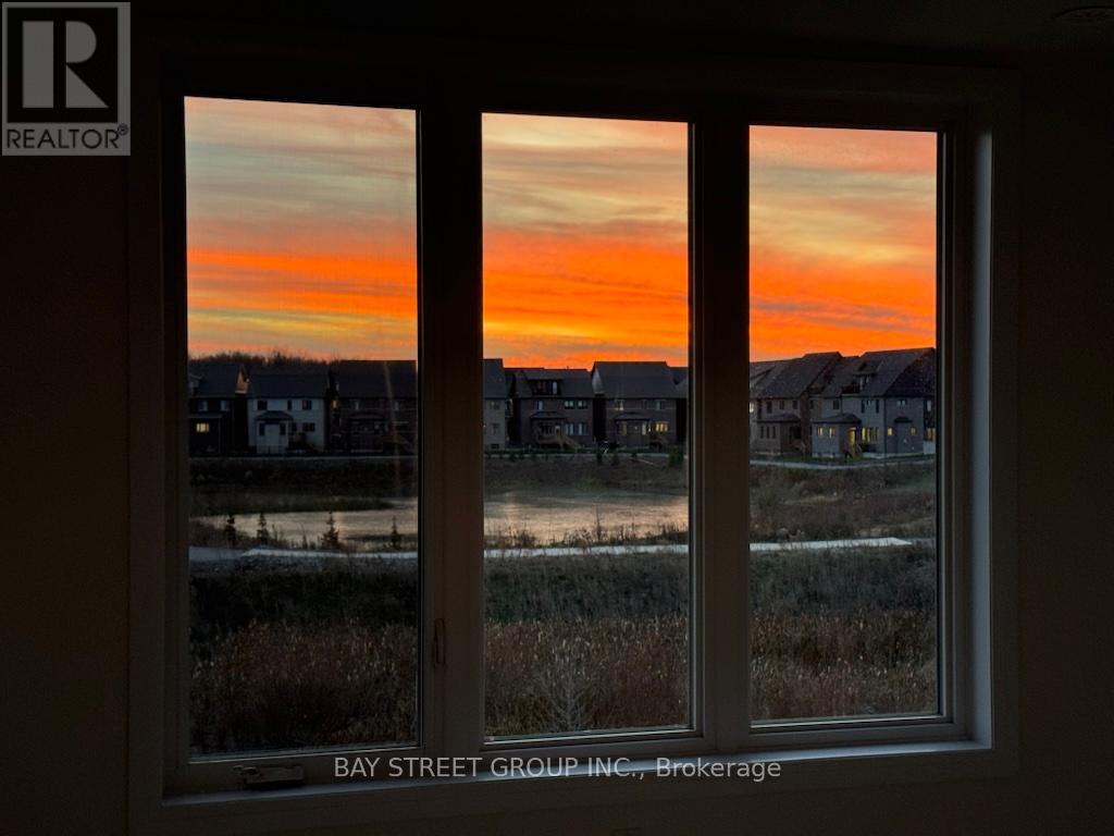 3210 Crystal Drive, Oakville, Ontario  L6M 5S8 - Photo 25 - W12570582