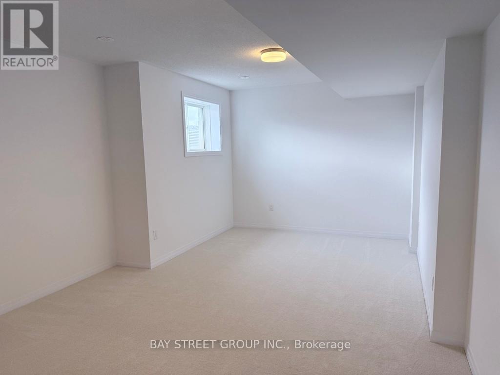 3210 Crystal Drive, Oakville, Ontario  L6M 5S8 - Photo 21 - W12570582