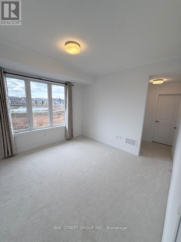 3210 Crystal Drive, Oakville, Ontario  L6M 5S8 - Photo 11 - W12570582