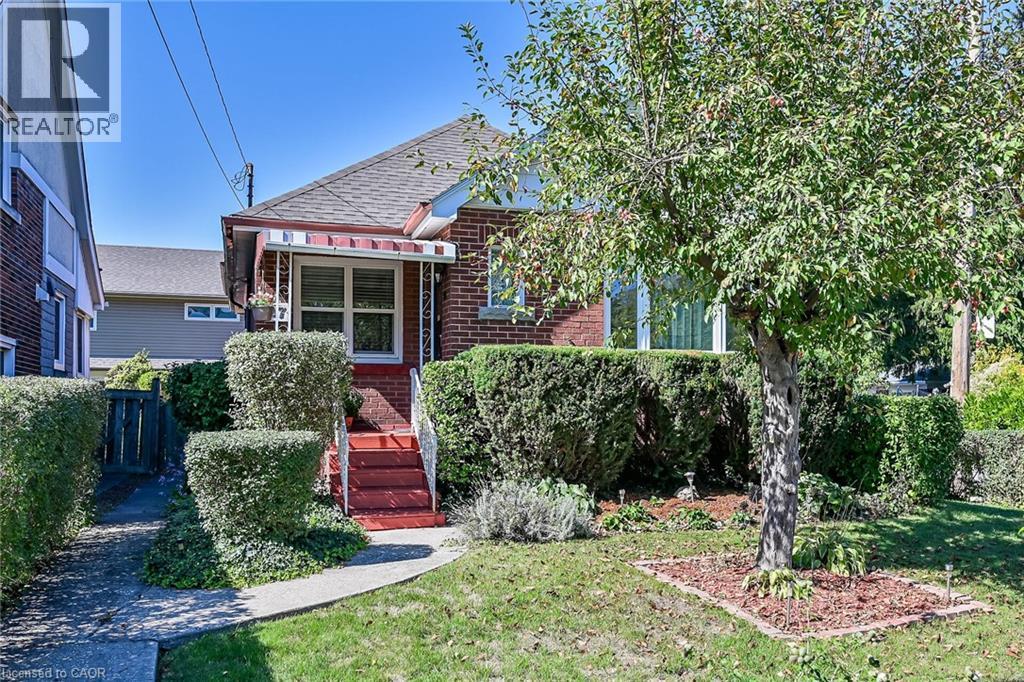 27 PARADISE Road N, Hamilton, Ontario