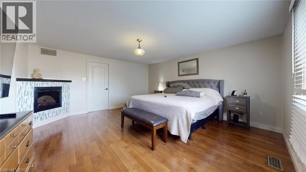 16 Mollison Court, Guelph, Ontario  N1C 1A7 - Photo 18 - 40782032