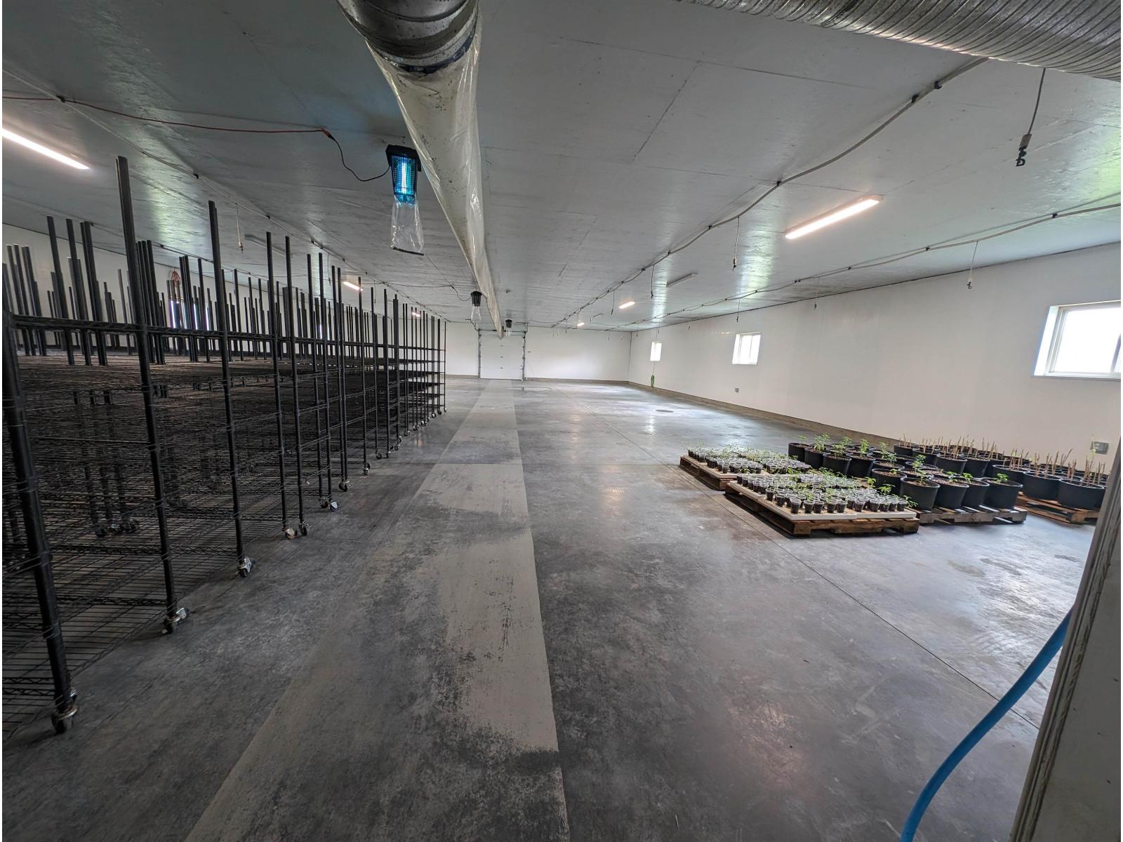 8801 Eagle Road, Mission, British Columbia  V2V 4J1 - Photo 7 - R3069841