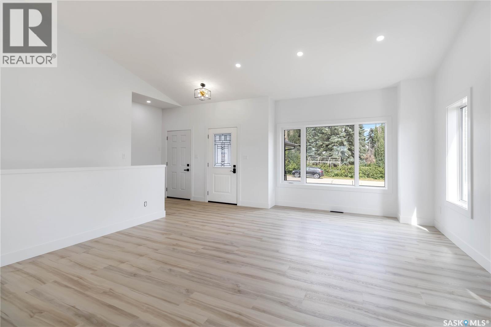 210 2nd Street S, Waldheim, Saskatchewan  S0K 4R0 - Photo 4 - SK024805