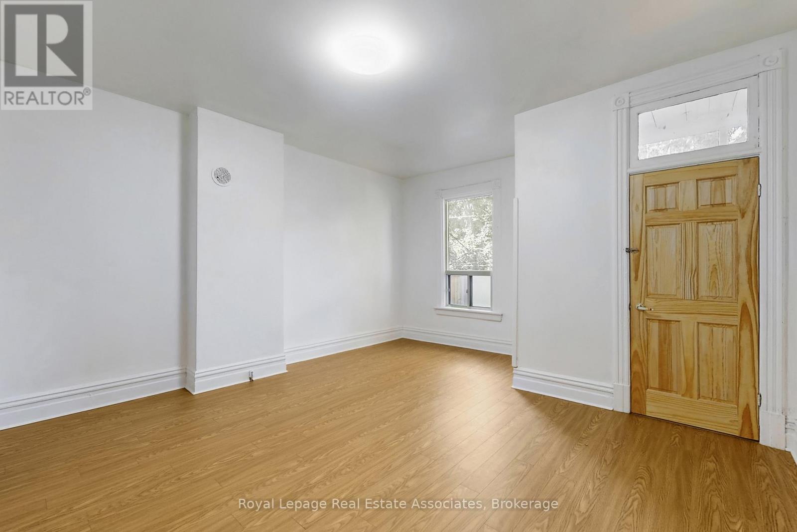 143 Seaton Street, Toronto, Ontario  M5A 2T2 - Photo 19 - C12581610