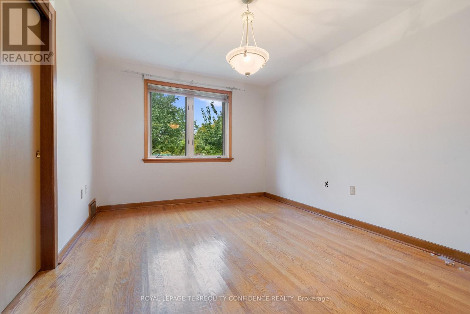 50 Wynn Road, Toronto, Ontario  M2R 1S9 - Photo 11 - C12581656