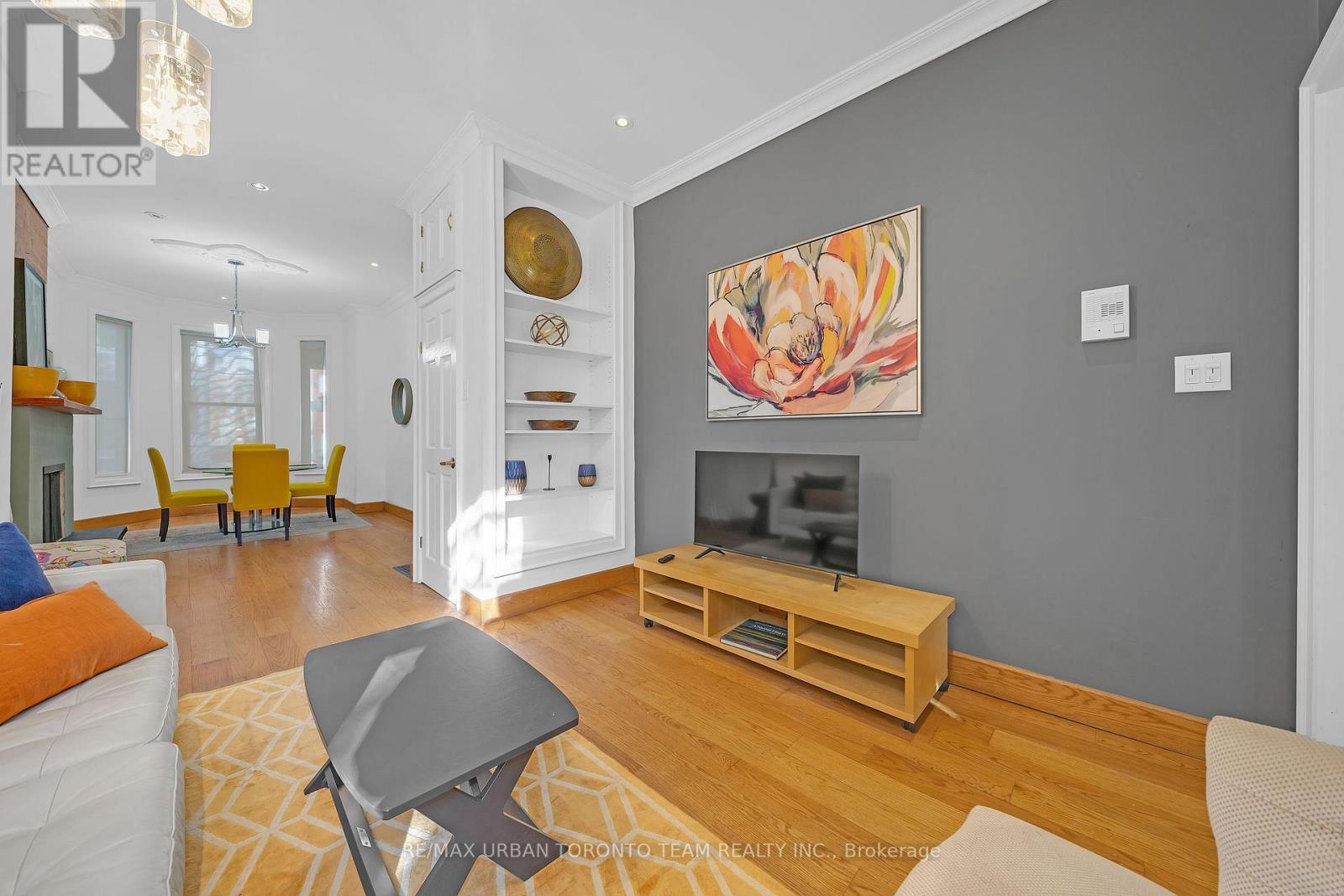 Main - 87 Oxford Street, Toronto, Ontario  M5T 1P2 - Photo 11 - C12581686