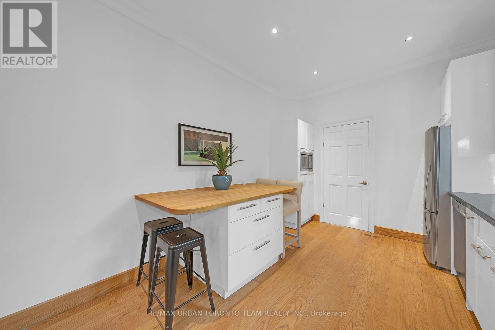 Main - 87 Oxford Street, Toronto, Ontario  M5T 1P2 - Photo 16 - C12581686