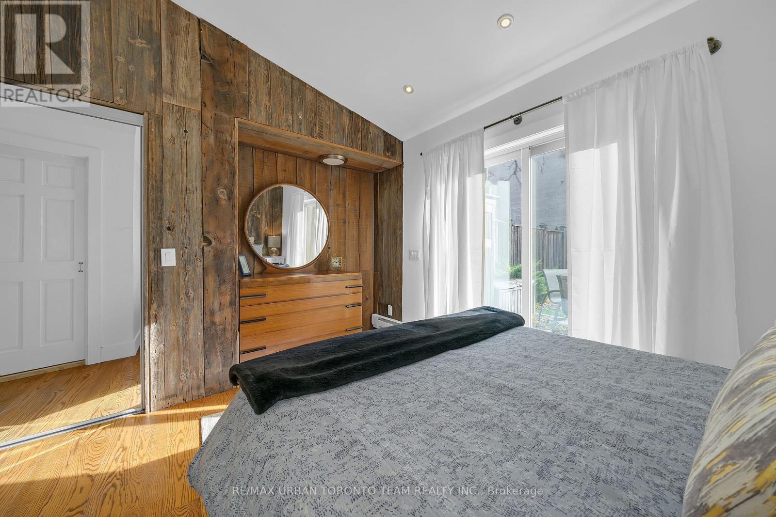 Main - 87 Oxford Street, Toronto, Ontario  M5T 1P2 - Photo 20 - C12581686