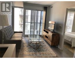 2012 - 181 DUNDAS STREET E