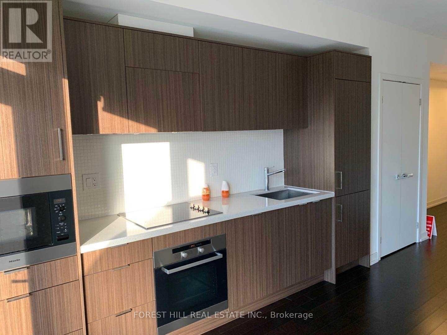 3703 - 21 Widmer Street, Toronto, Ontario  M5V 2E8 - Photo 5 - C12581790