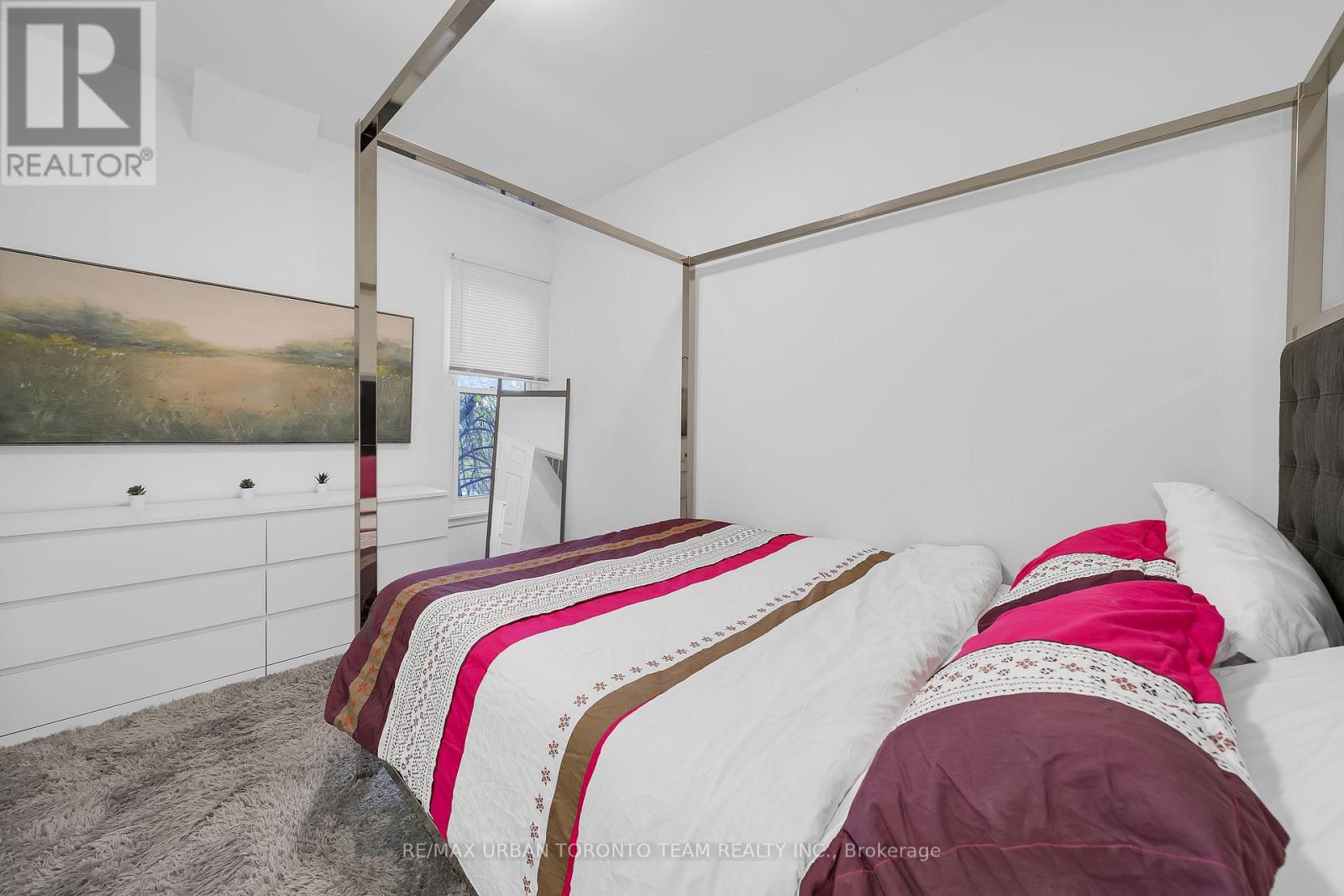 Upper - 87 Oxford Street, Toronto, Ontario  M5T 1P2 - Photo 13 - C12581796