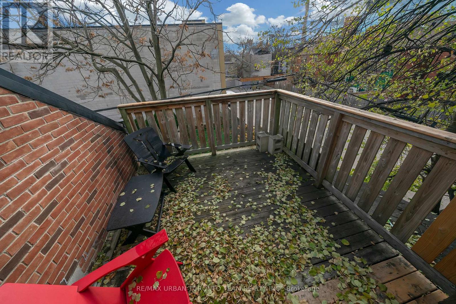 Upper - 87 Oxford Street, Toronto, Ontario  M5T 1P2 - Photo 4 - C12581796