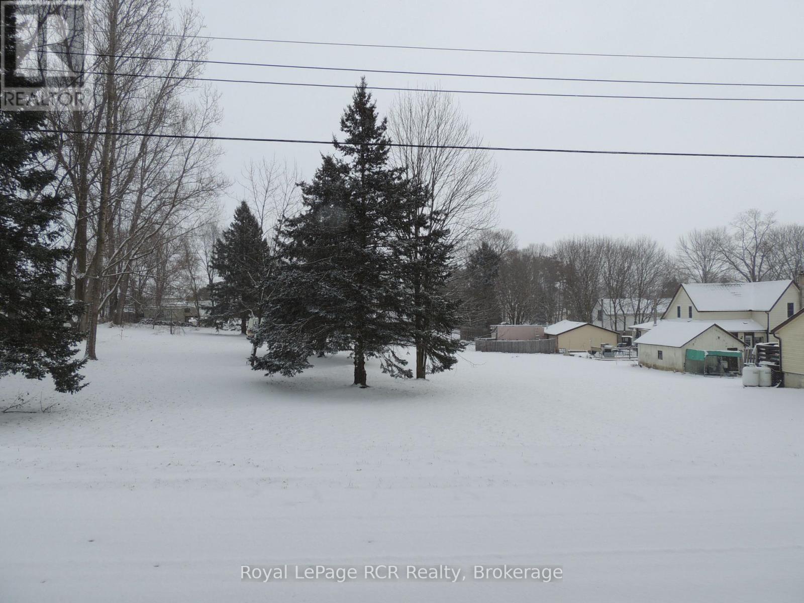 324 Augusta Street, West Grey, Ontario N0G 0A7 - Photo 3 - X12408613