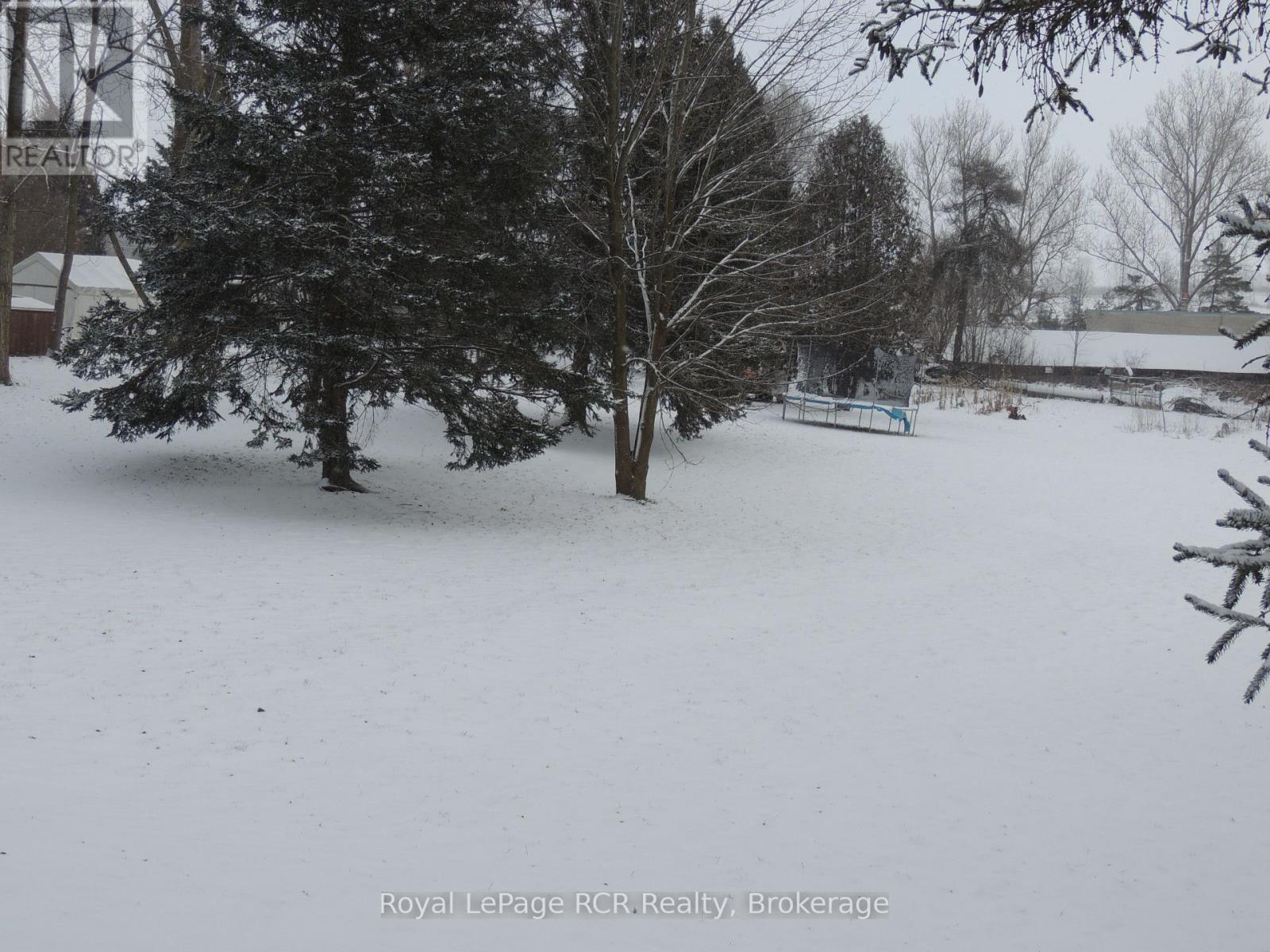 324 Augusta Street, West Grey, Ontario N0G 0A7 - Photo 4 - X12408613