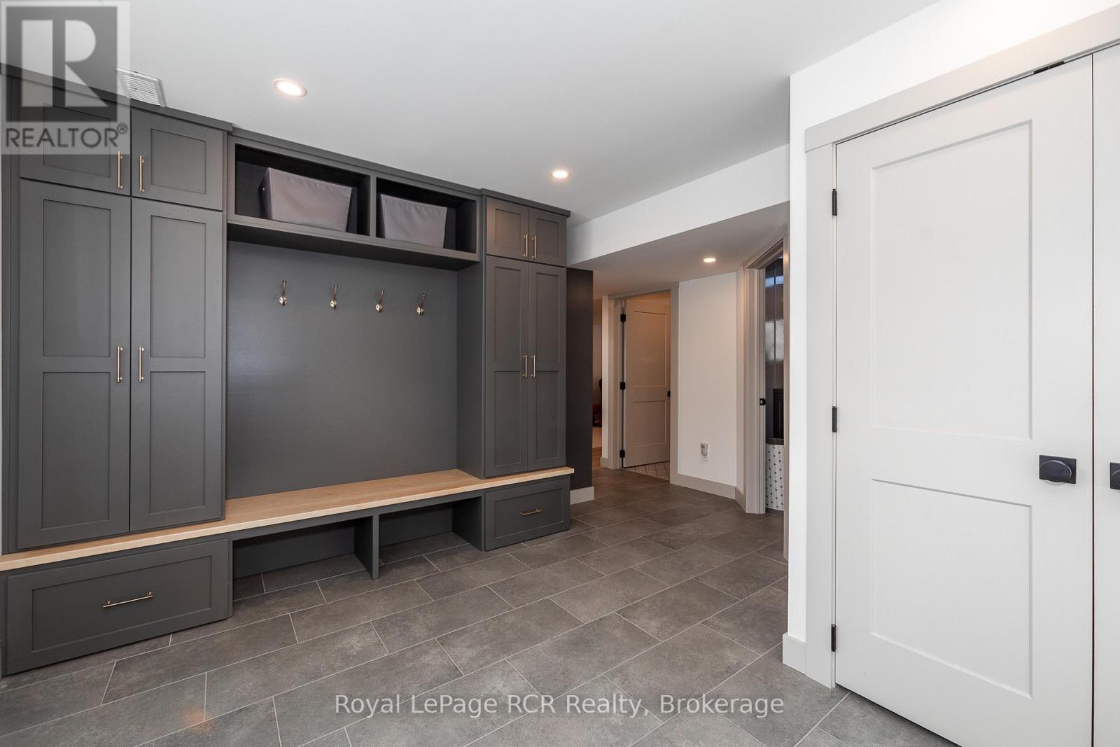 126 West Street, Georgian Bluffs, Ontario N4K 5N7 - Photo 41 - X12415708