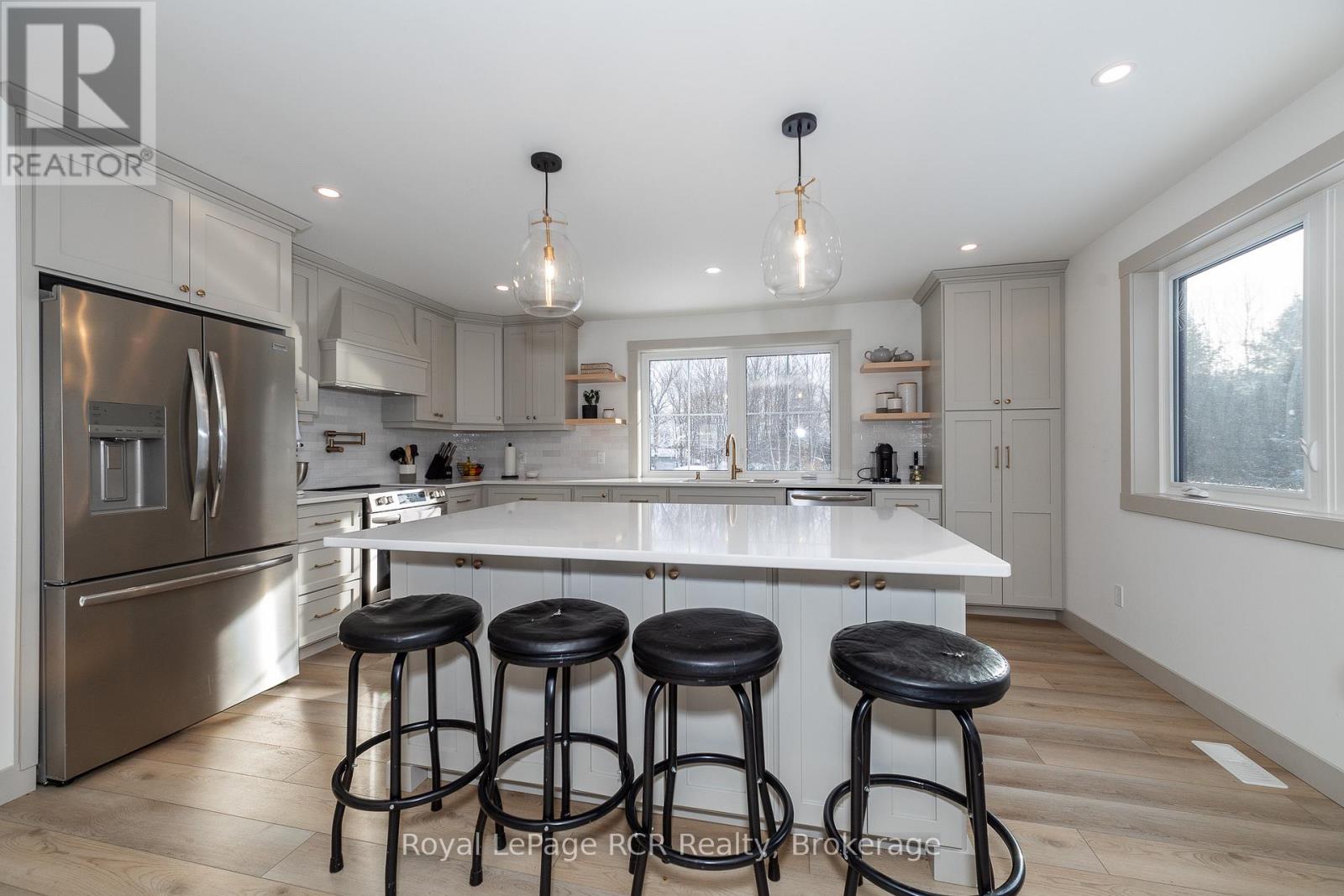 126 West Street, Georgian Bluffs, Ontario N4K 5N7 - Photo 25 - X12415708