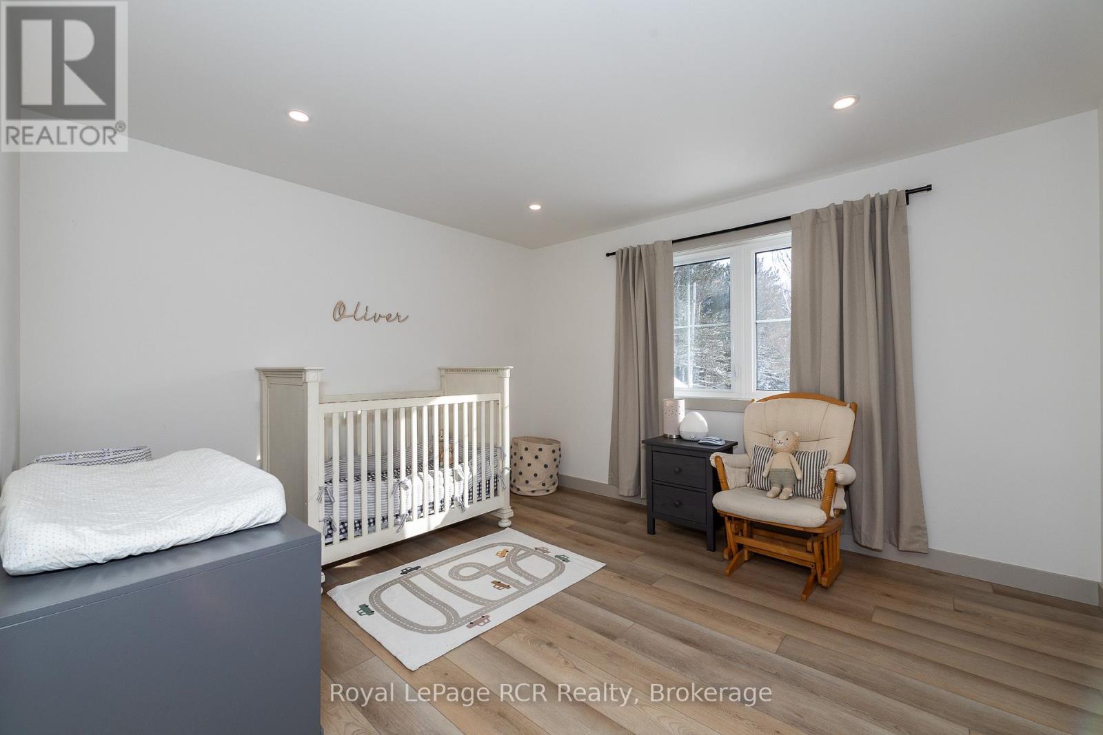 126 West Street, Georgian Bluffs, Ontario N4K 5N7 - Photo 35 - X12415708