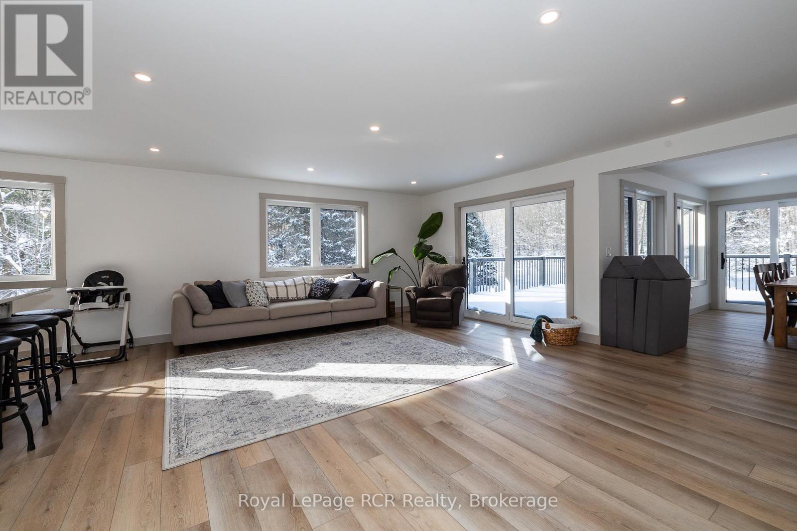 126 West Street, Georgian Bluffs, Ontario N4K 5N7 - Photo 30 - X12415708