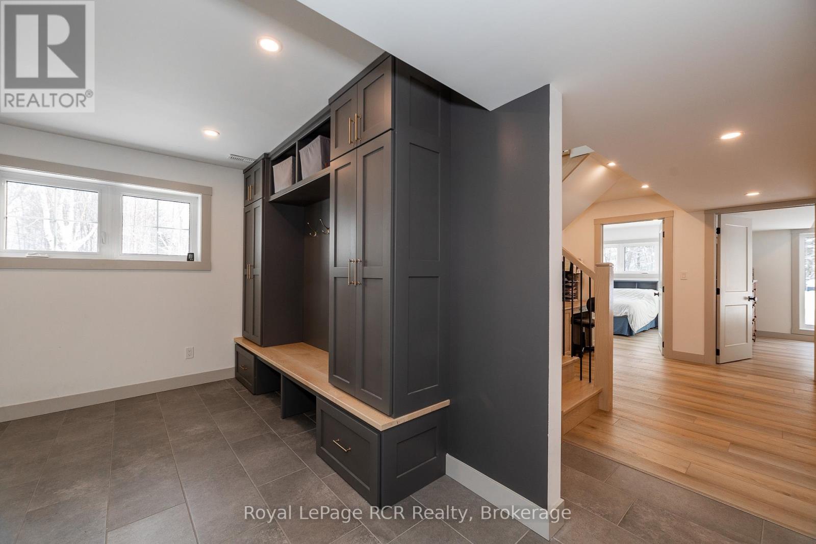 126 West Street, Georgian Bluffs, Ontario N4K 5N7 - Photo 40 - X12415708