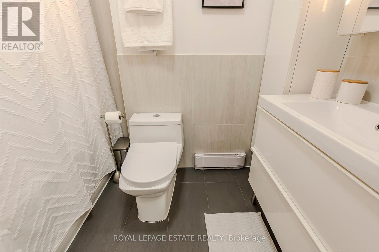 32 - 1209 Queen Street E, Toronto, Ontario  M4M 3H4 - Photo 23 - E12581704