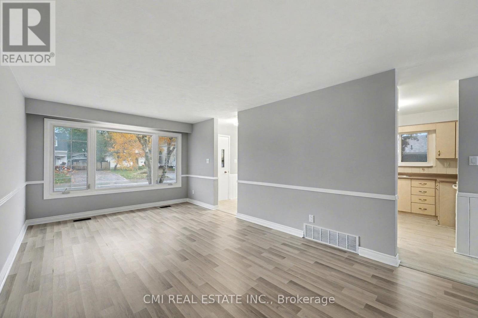 49 Beatrice Street W, Oshawa, Ontario  L1G 3M6 - Photo 5 - E12581784