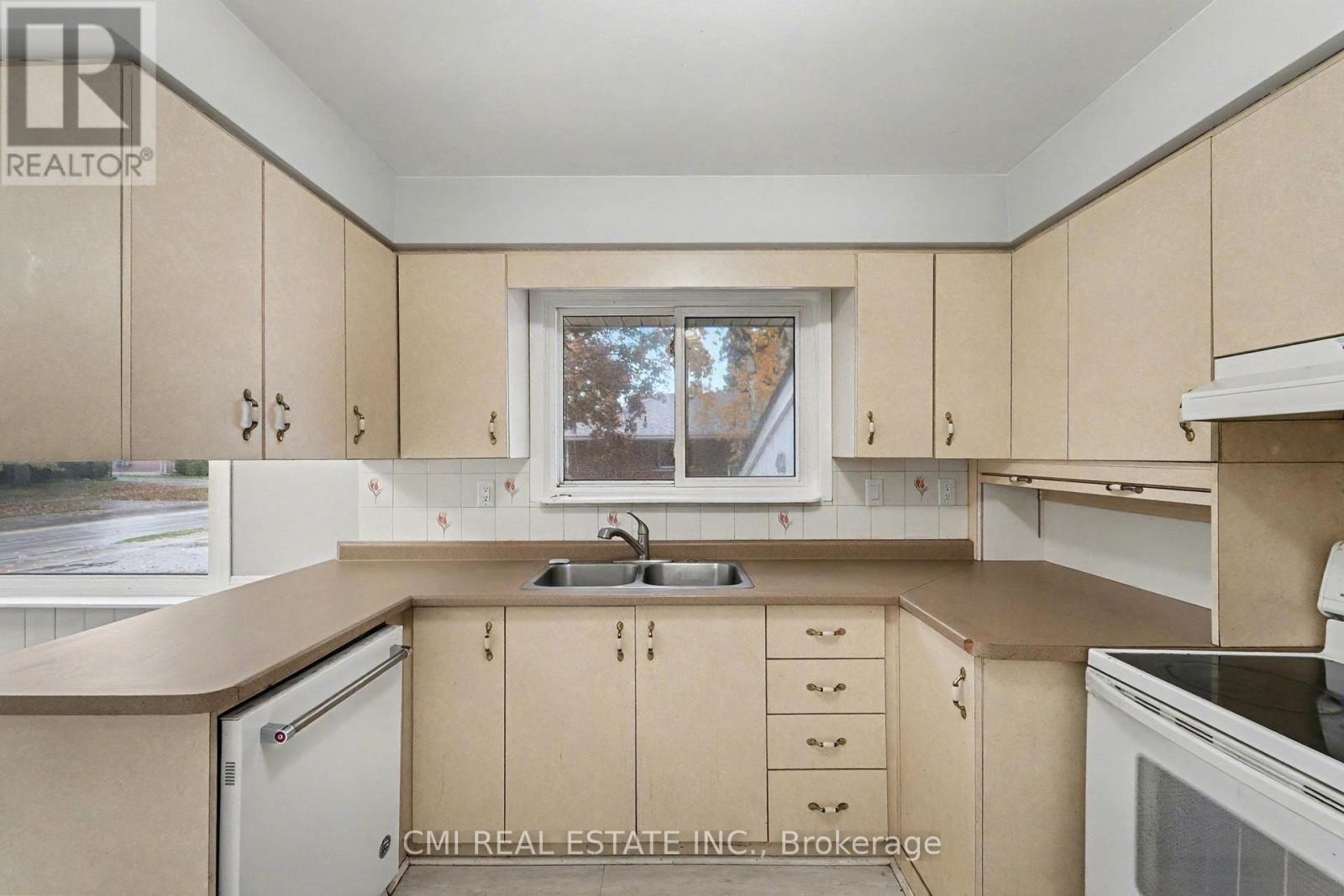 49 Beatrice Street W, Oshawa, Ontario  L1G 3M6 - Photo 9 - E12581784