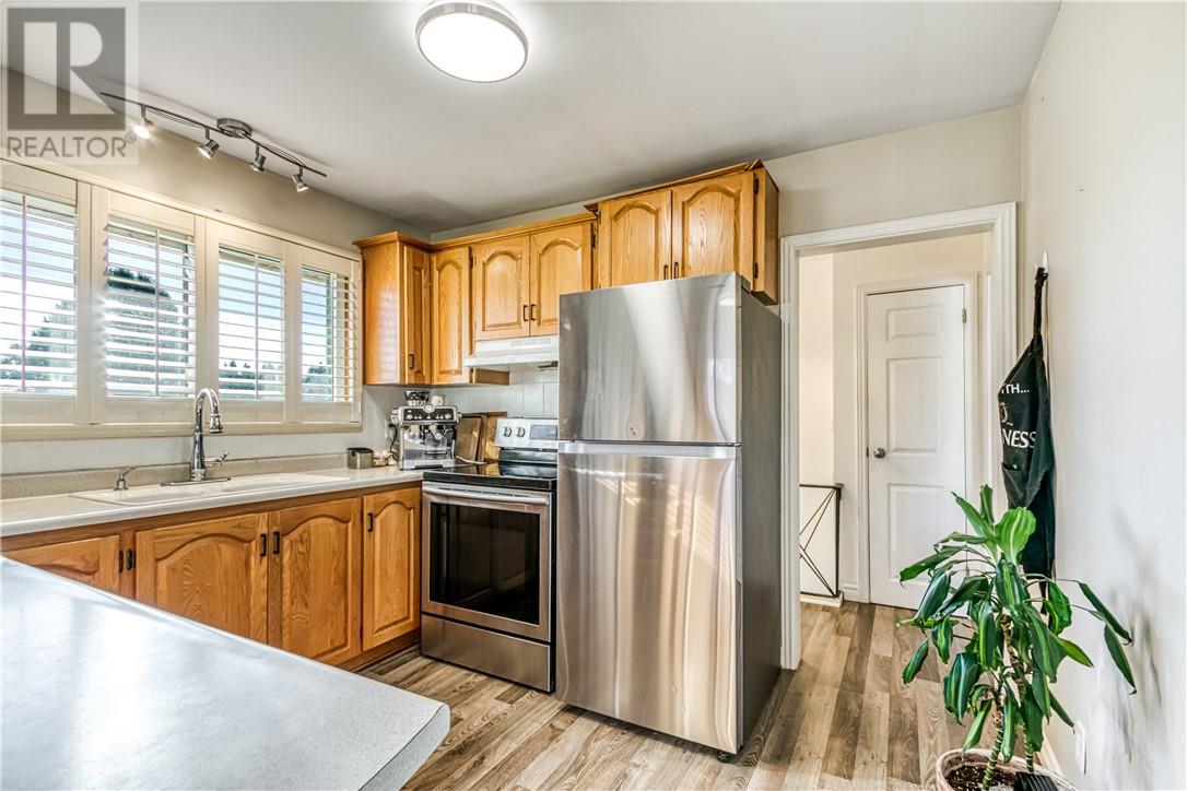 1581 Kelly Lake Road, Sudbury, Ontario  P3E 4L8 - Photo 4 - 2125777