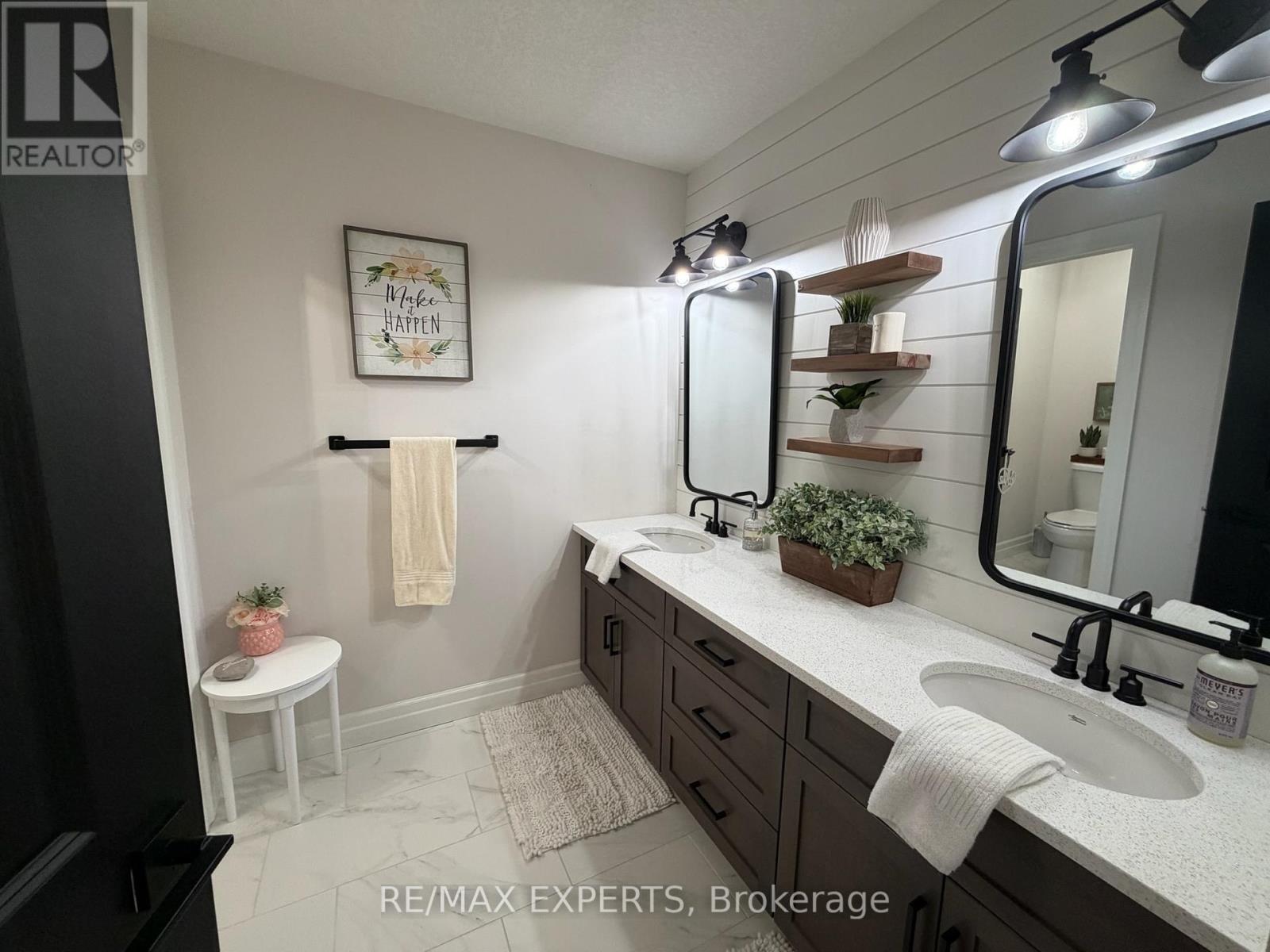 119 Lisbon Pines Drive, Cambridge, Ontario  N1R 8C7 - Photo 28 - X12580872