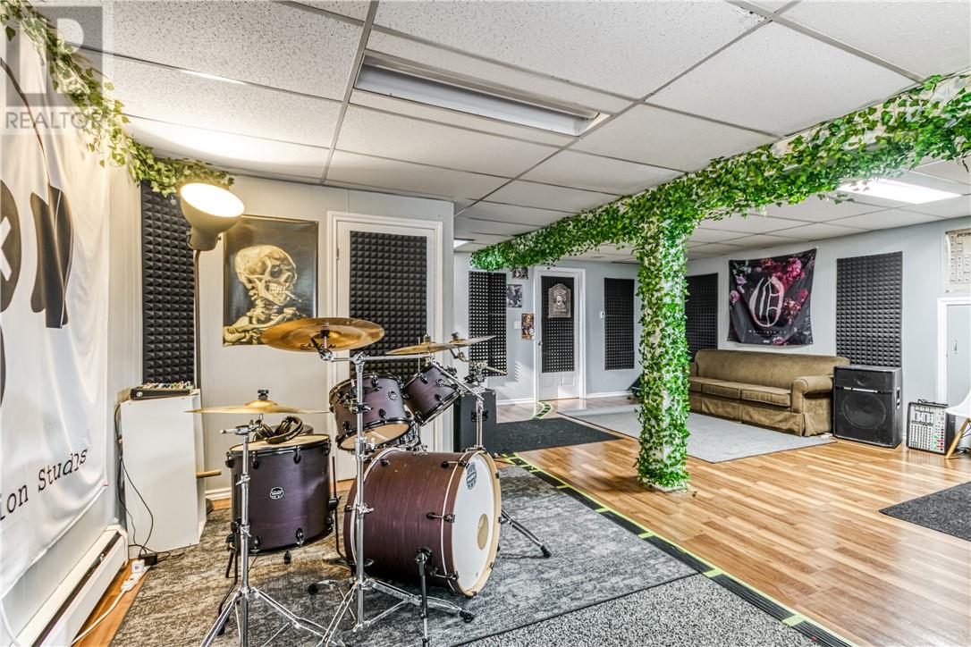 1581 Kelly Lake Road, Sudbury, Ontario  P3E 4L8 - Photo 21 - 2125777