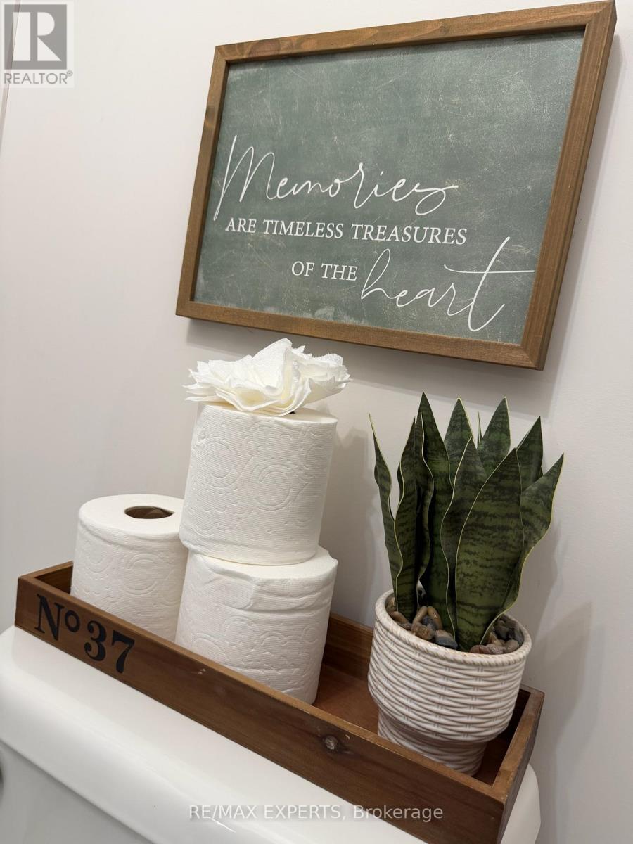 119 Lisbon Pines Drive, Cambridge, Ontario  N1R 8C7 - Photo 29 - X12580872